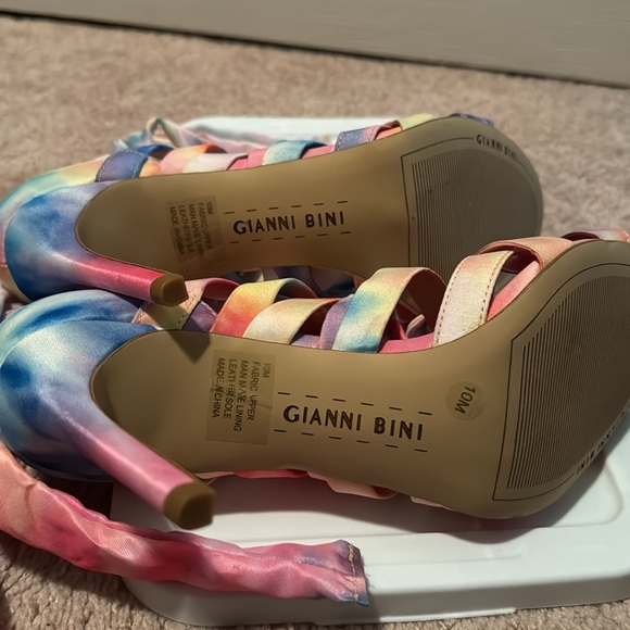 Gianni Multi color wrap sandals - Picture 5 of 5